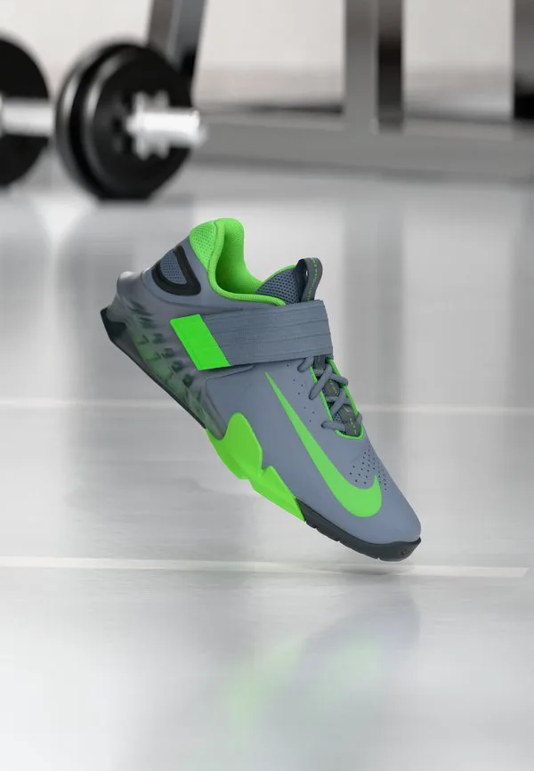 Тренировочные кроссовки savaleos Nike Performance, Grey/Light Green