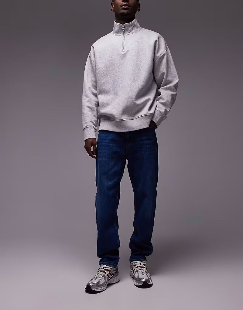 

Свободные зауженные джинсы Tommy Jeans Isaac темного цвета