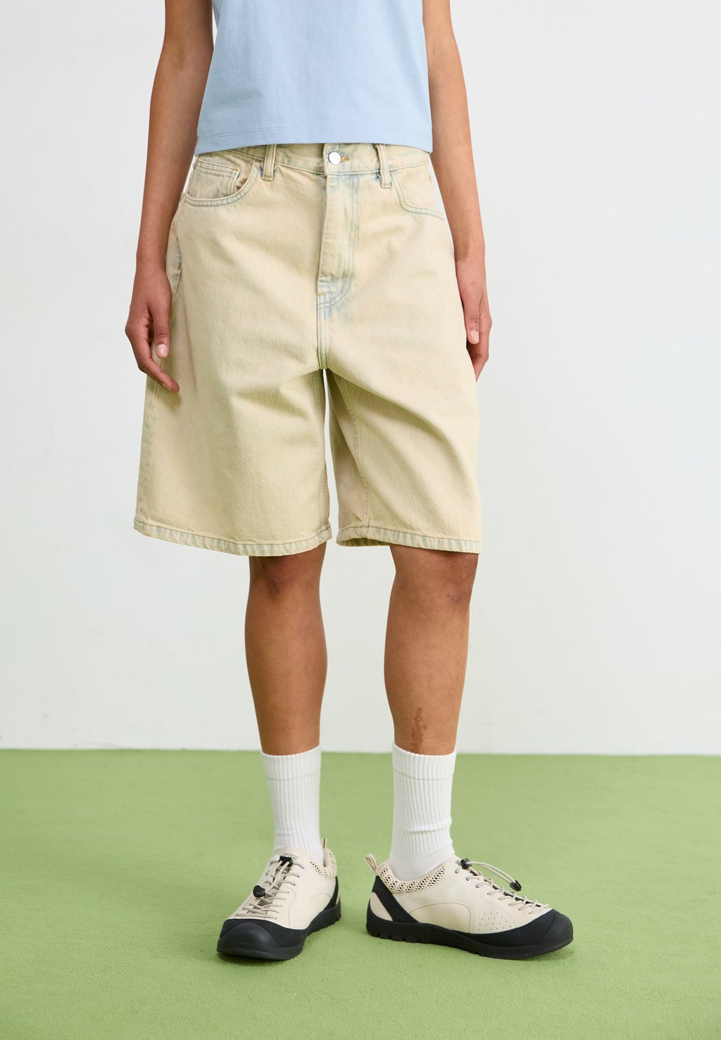 

Джинсовые шорты BRANDON Carhartt WIP, цвет Blue Sand Bleached