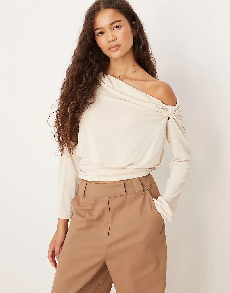 

Топ из модального материала ASOS DESIGN с длинными рукавами, подолом-пузырьком и узлом кремового цвета