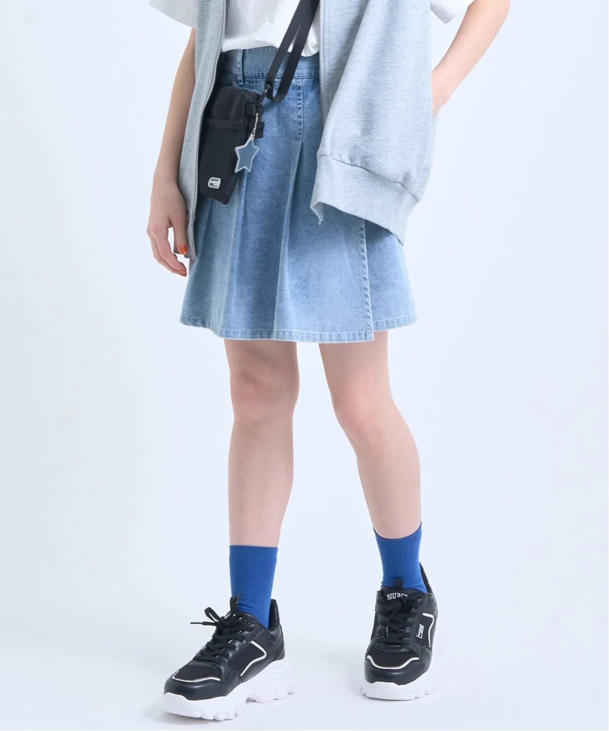 Детские джинсовые кюлоты с запахом pom ponette junior светло-голубые