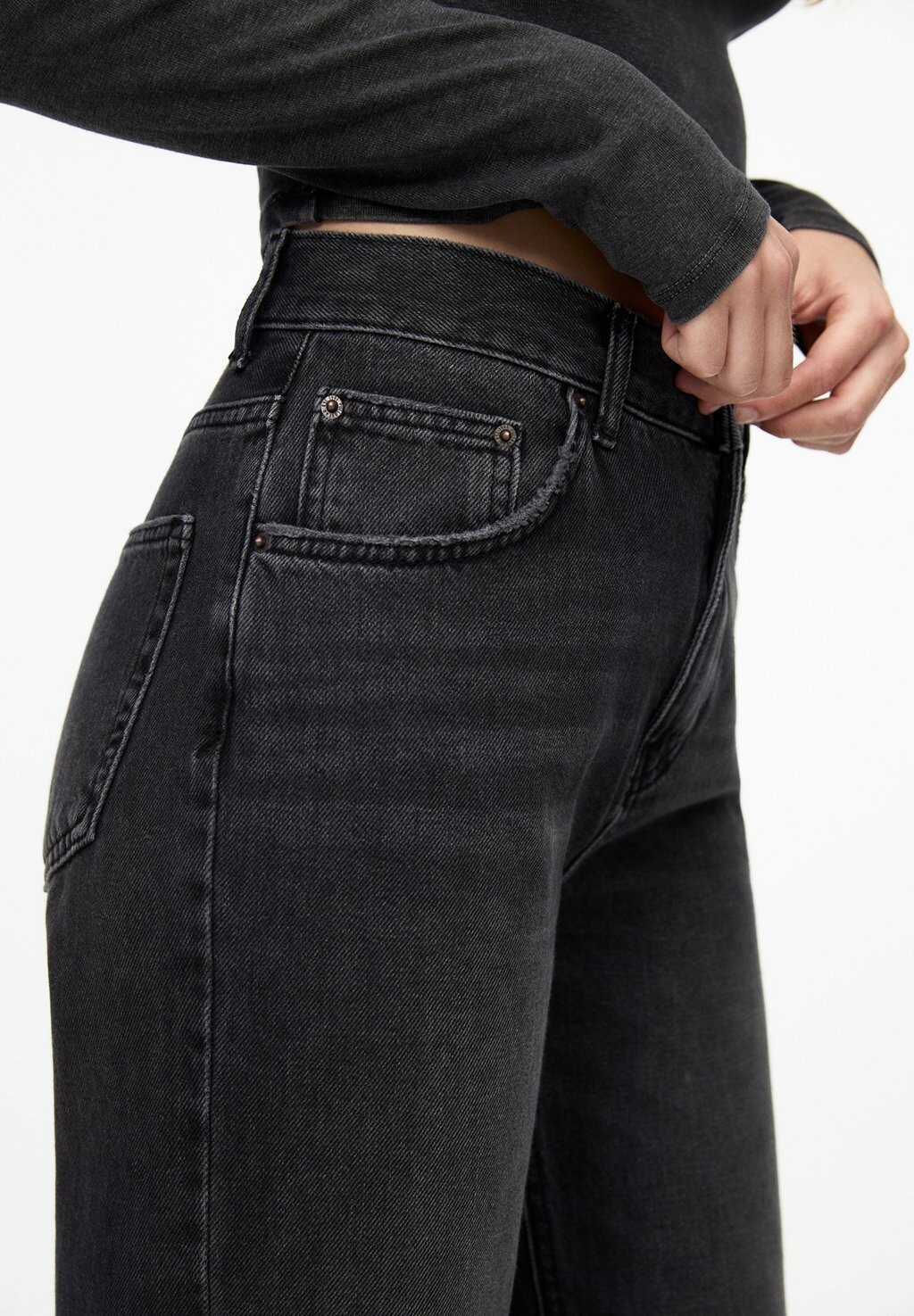 

Джинсы прямого кроя PULL&BEAR, черный