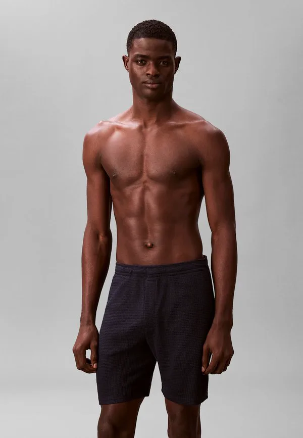 Модные пляжные накидки, плавки Calvin Klein Swimwear, Shoreline