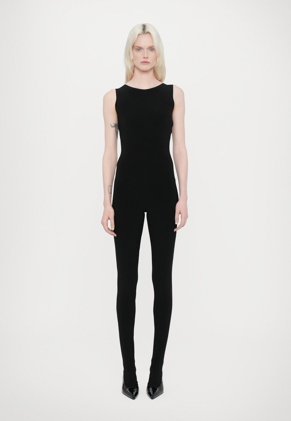 

Комбинезон SLEEVELESS CATSUIT FOOTIE Norma Kamali, черный