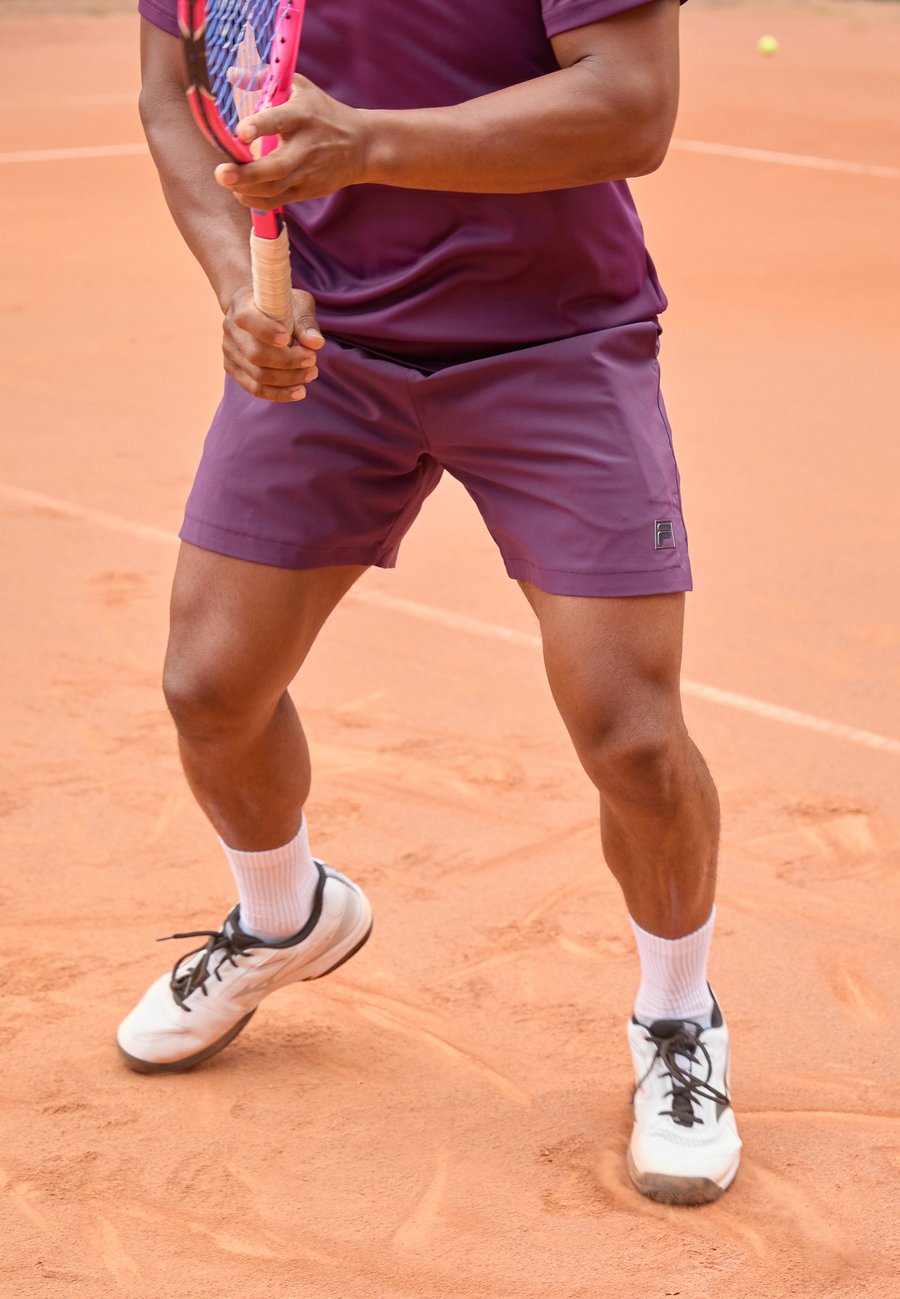 

Спортивные шорты Fila JARNO, Blackberry Wine/Bordeaux