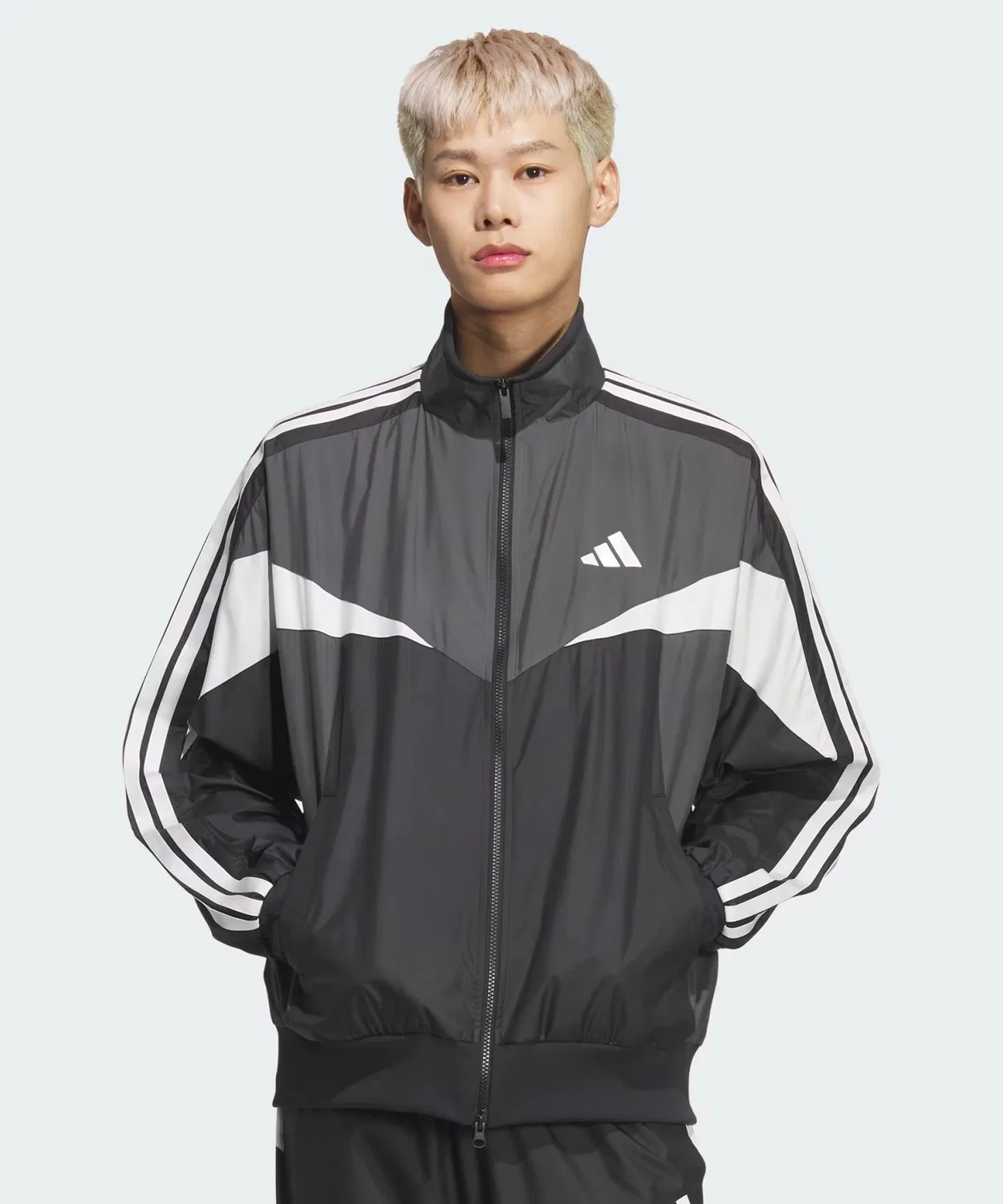 Ветровка adidas Must-Have Loose Fit Color Block Mesh Lining — фото 2