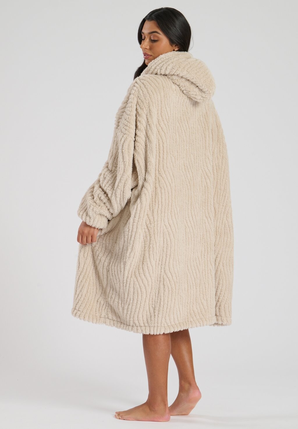 

Ночная рубашка SHERPA WAVY CUT SNUGGLE HOODIE Loungeable, серо-коричневый