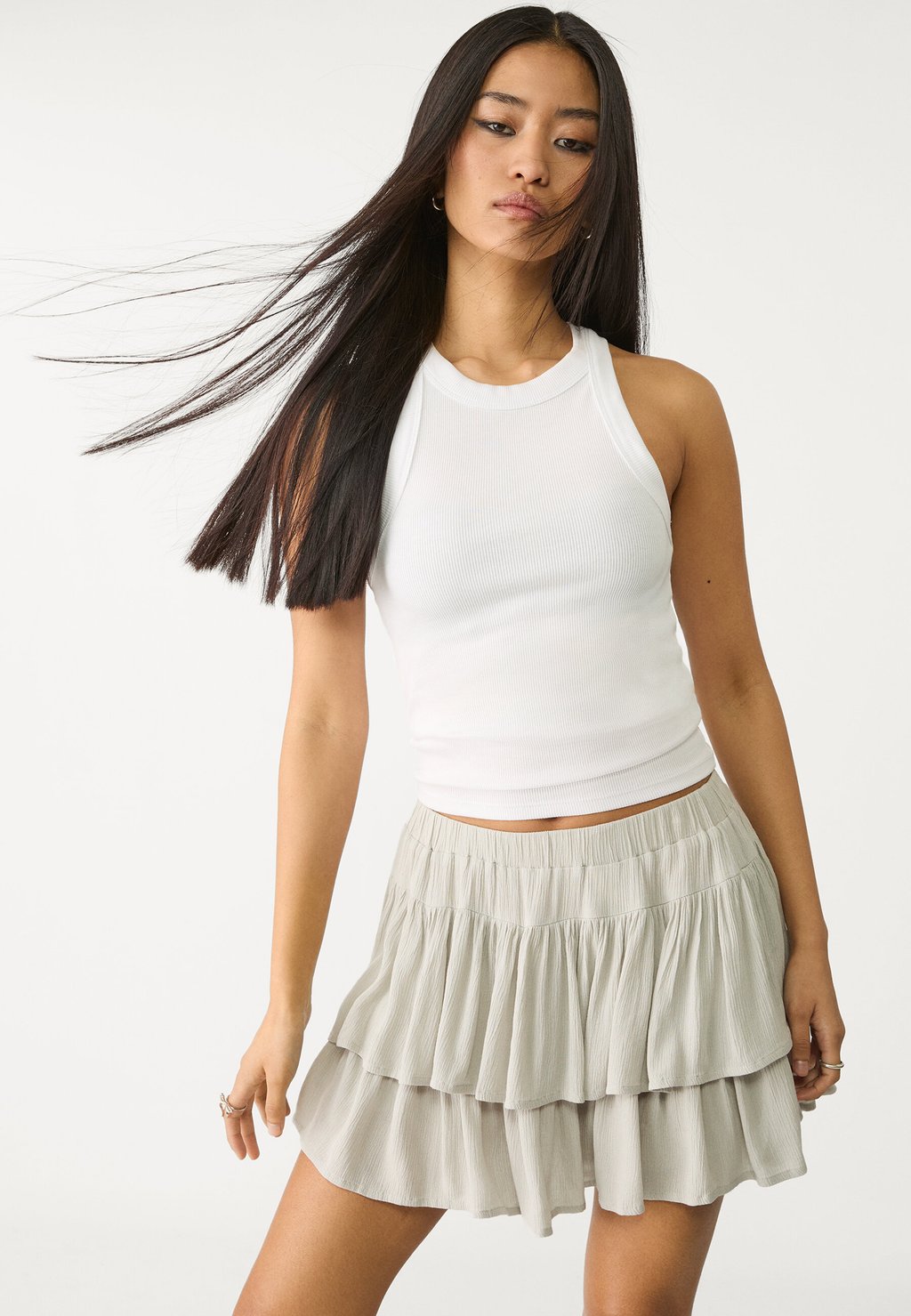 

Мини-юбка A-line skirt Stradivarius, светло-серый