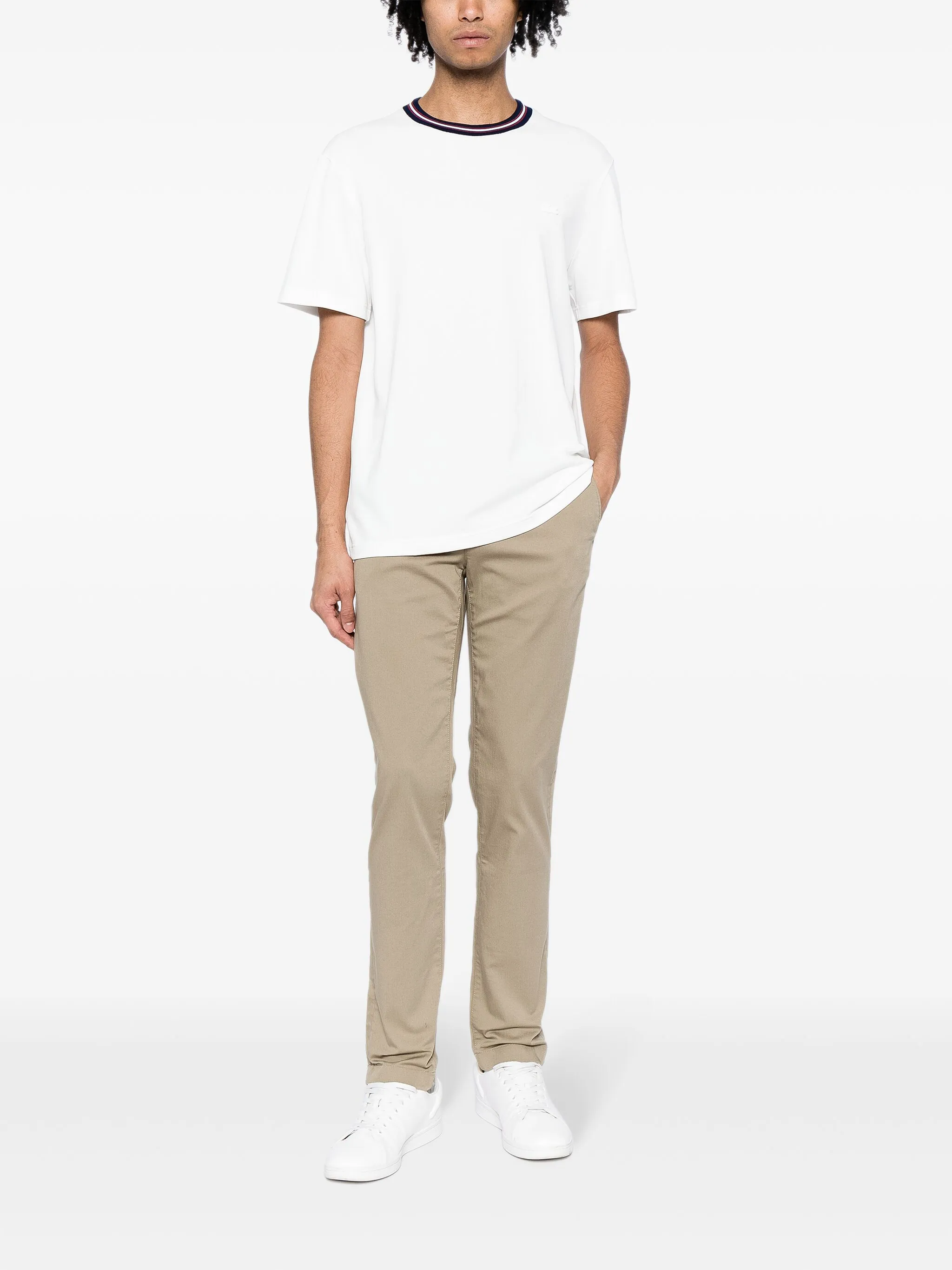 Брюки узкого кроя с нашивкой-логотипом Lacoste, коричневый — фото 2