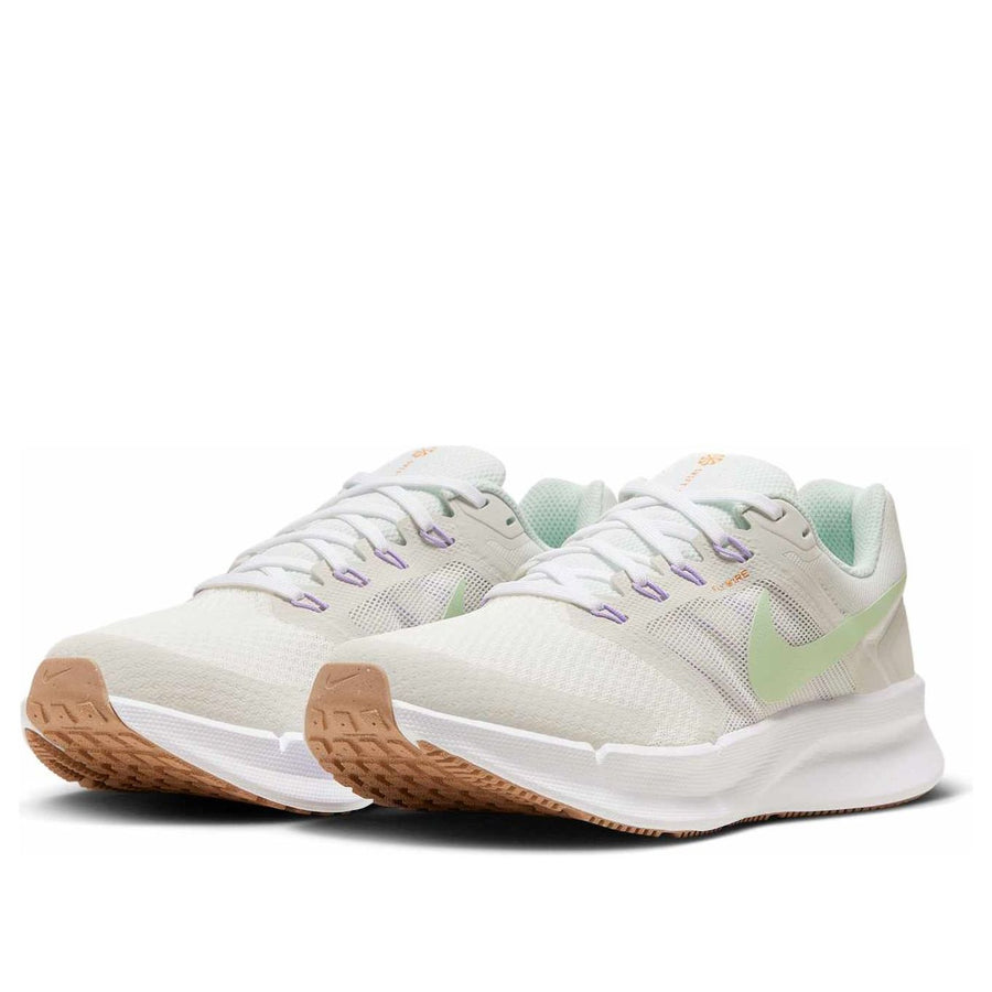 Кроссовки (WMNS) Nike Run Swift 3 'Sail Light Green', бежевый — фото 3