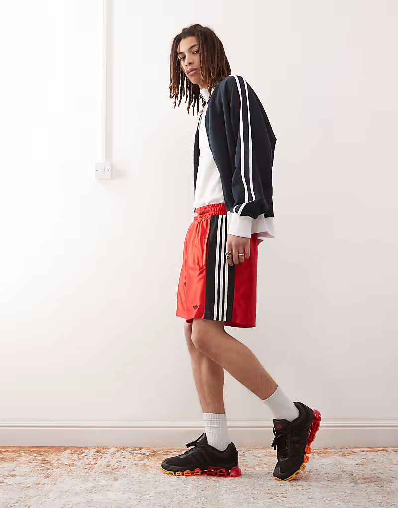 

Боксерские шорты Adidas Originals красного цвета