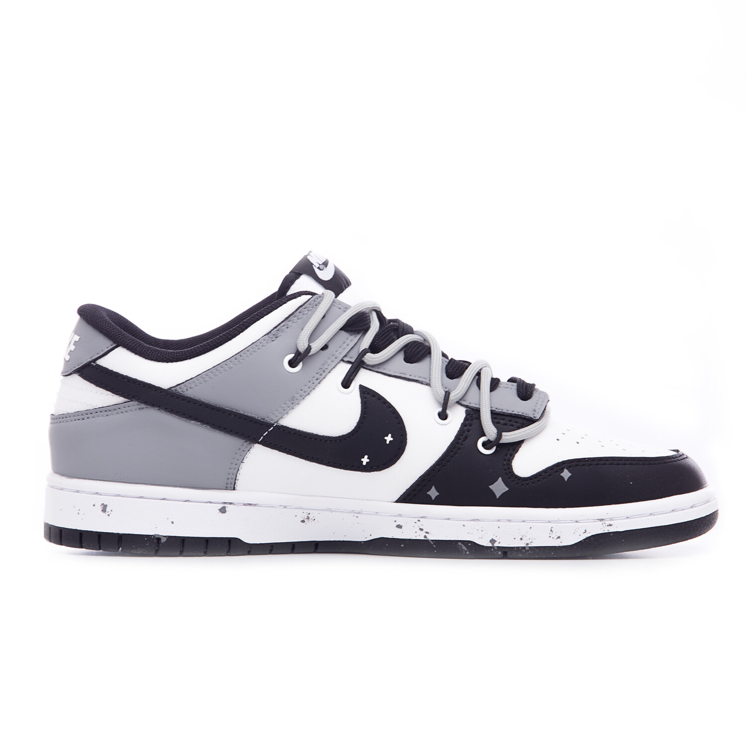 

Кроссовки Nike Dunk Skateboarding Shoes Women's Low-top Black/grey/white, черный