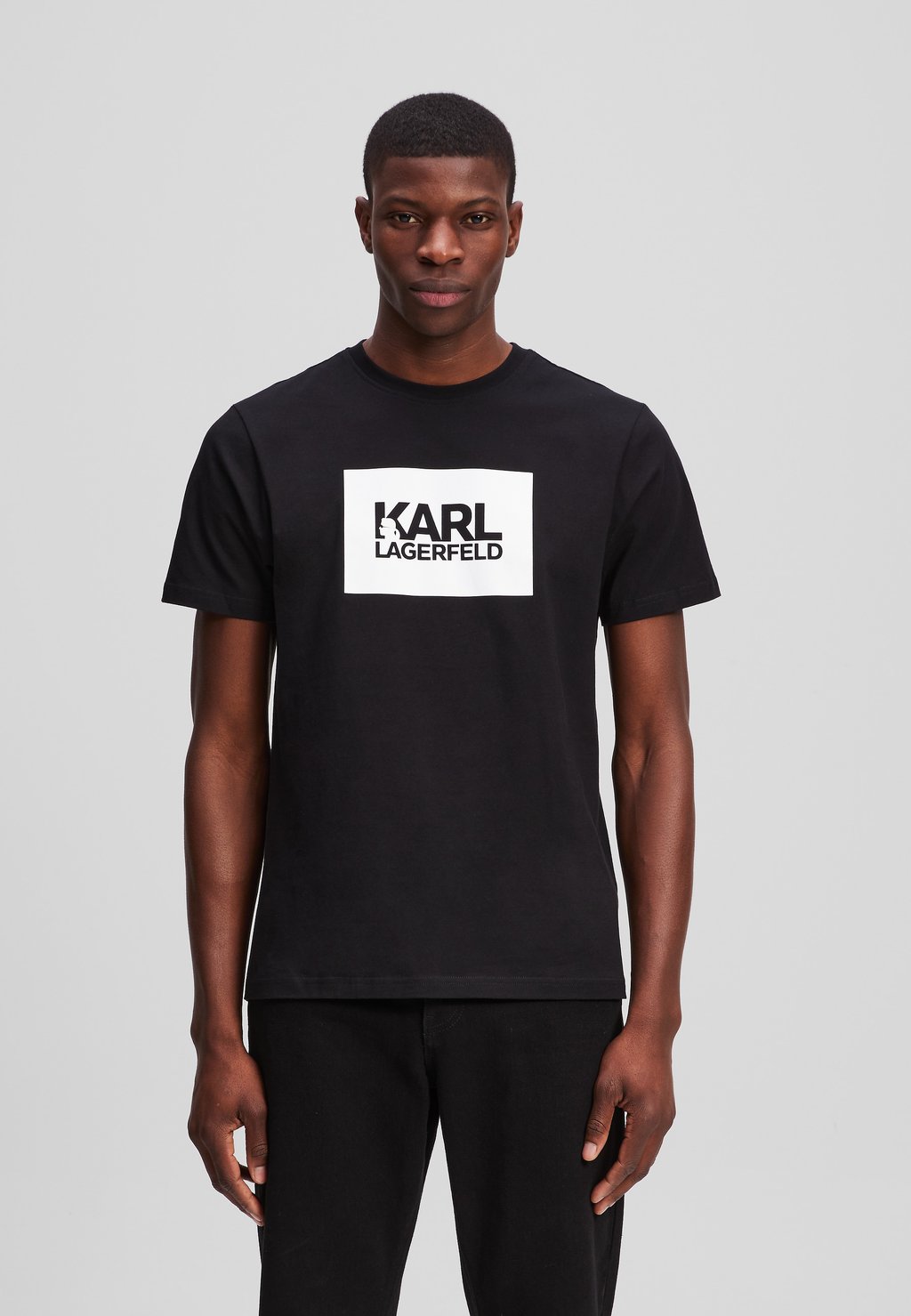 

Футболка с принтом BIG STACK LOGO KARL LAGERFELD, черный