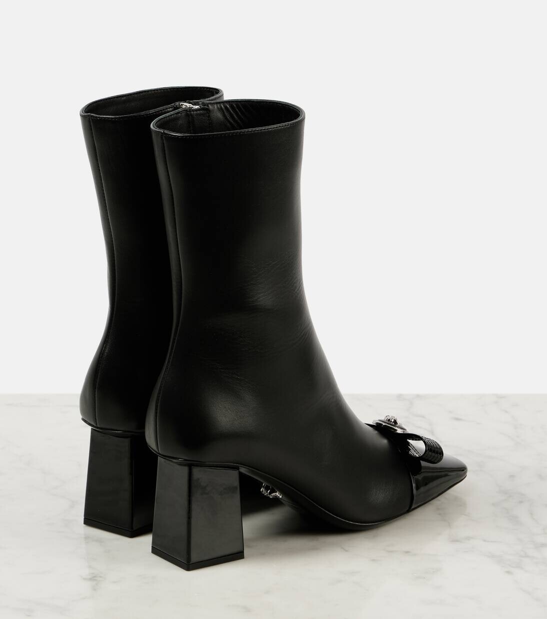 Ботильоны кожаные Gianni Ribbon 70 Versace, цвет black-palladium — фото 3