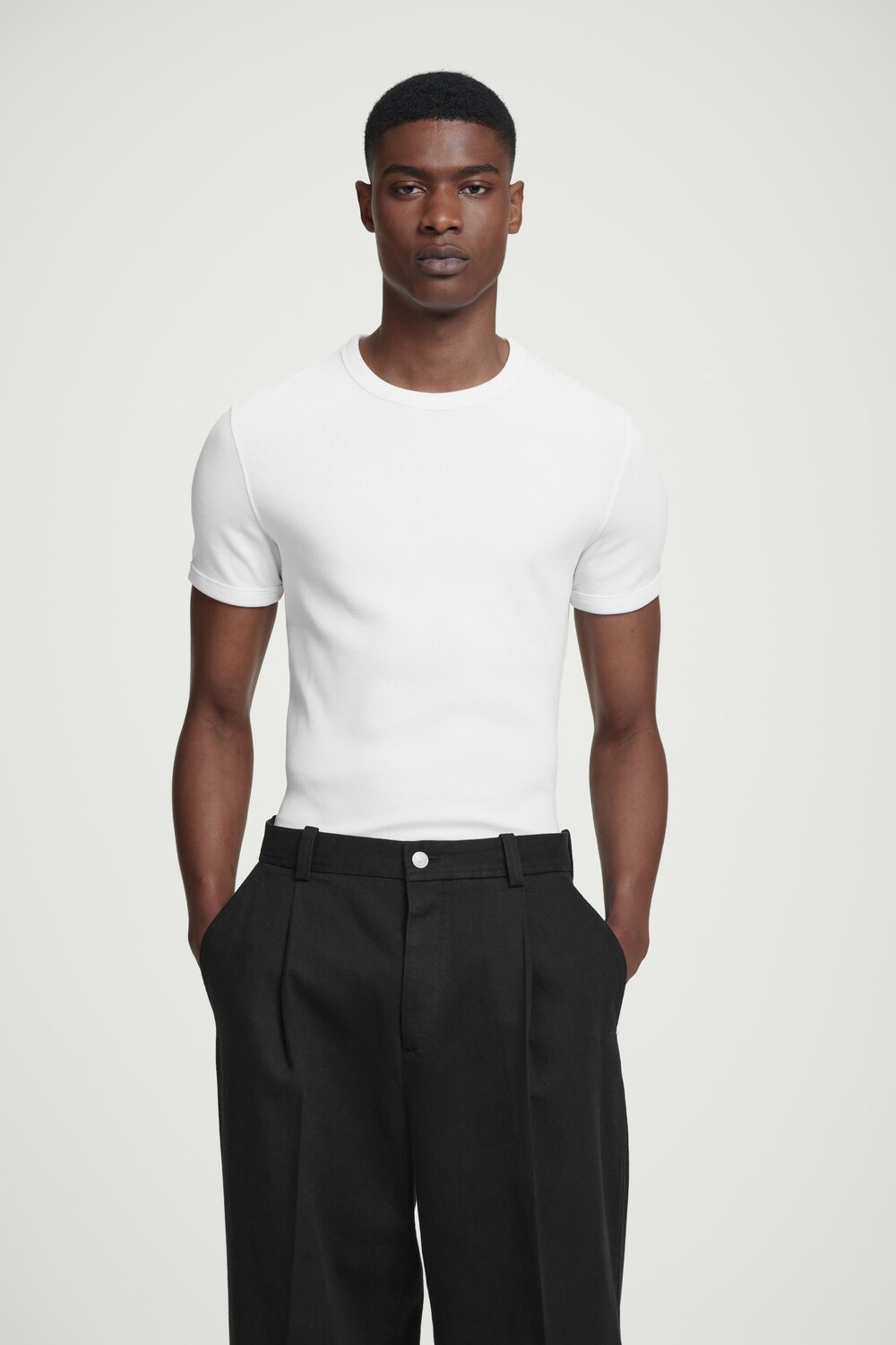 

Облегающая футболка в рубчик Cos, белый