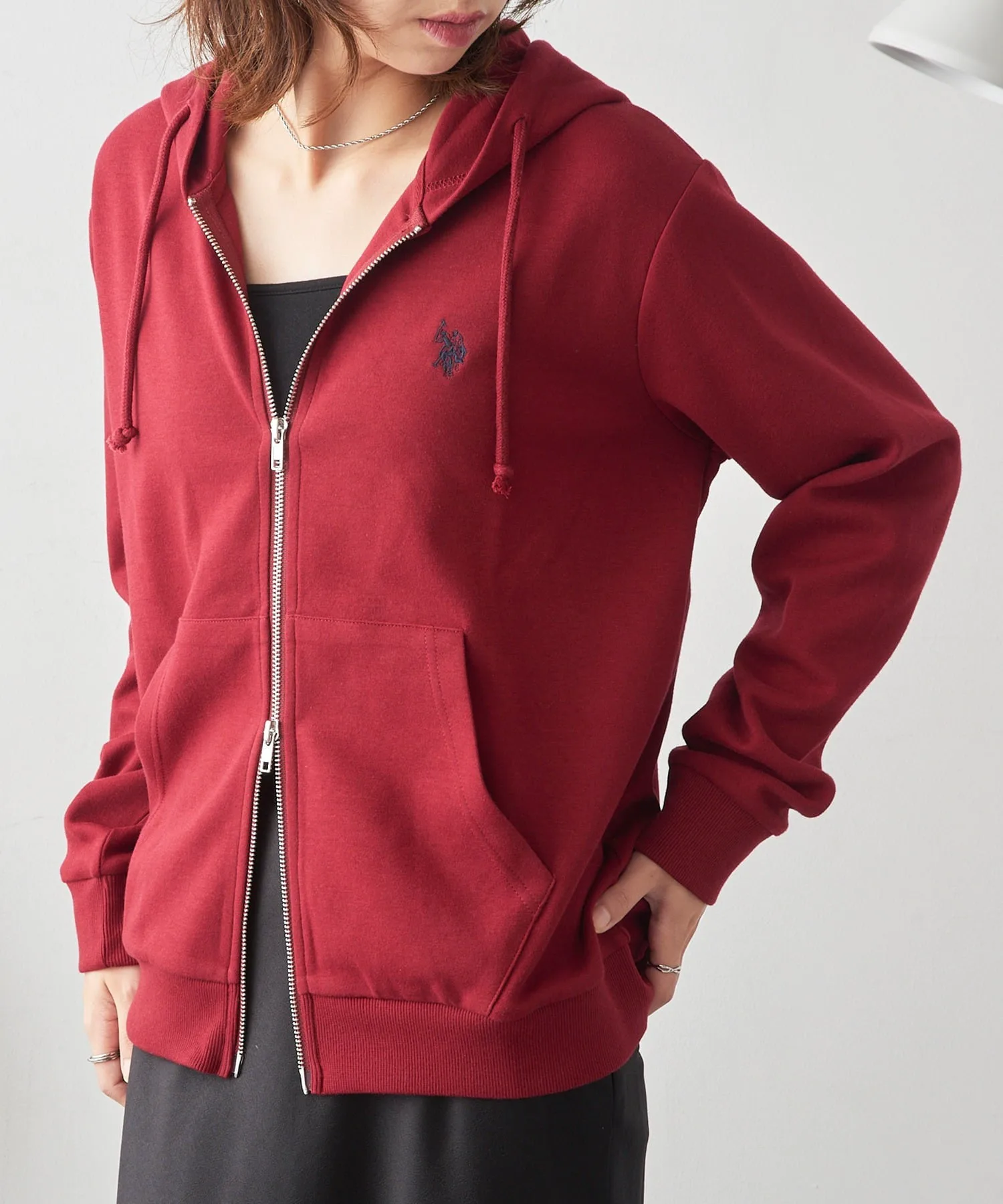 Поло с капюшоном и двойной молнией, с логотипом US POLO ASSN./One-Point Logo. U.S. Polo Assn., BGD — фото 4