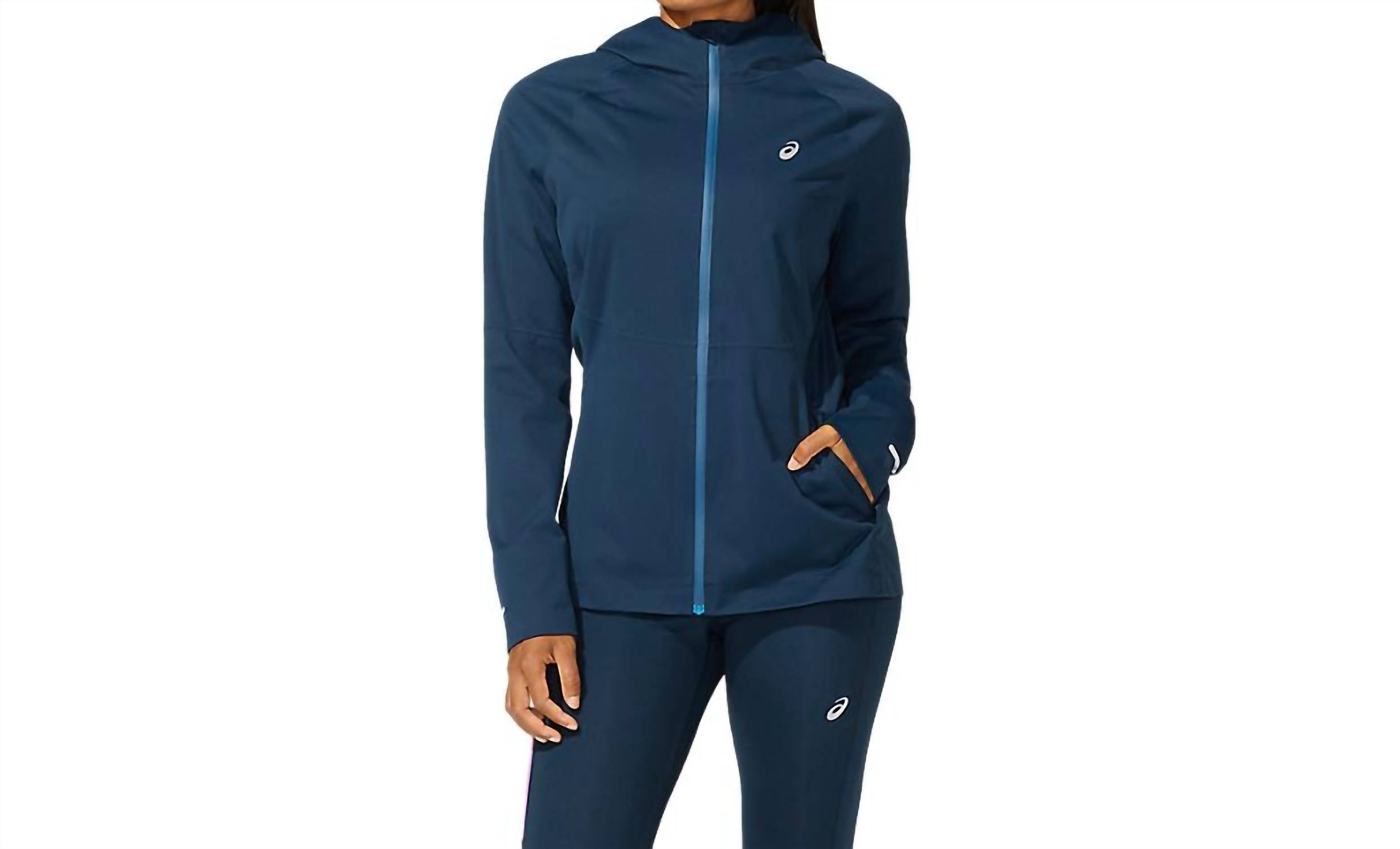 

Женская куртка Accelerate в цвете French Blue Asics