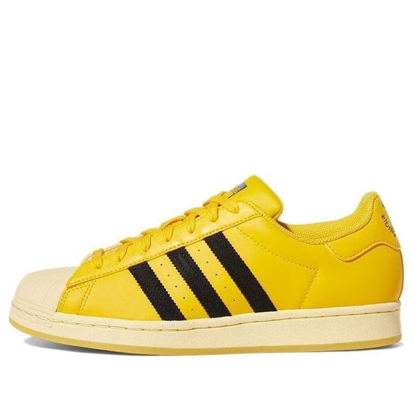 

Кроссовки суперзвезда Adidas, желтый