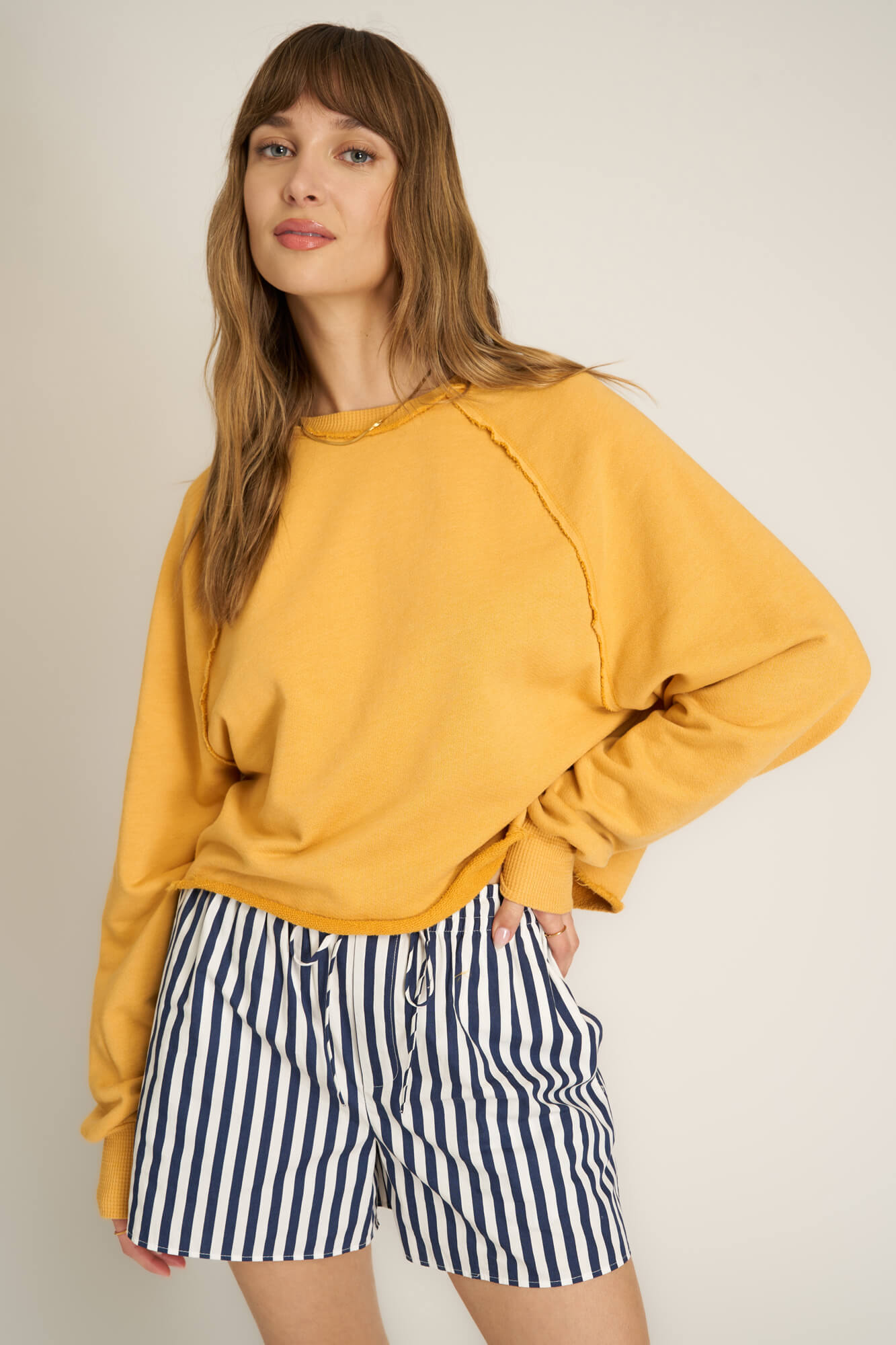 

Толстовка Paris Raglan Project Social T, Golden Harvest