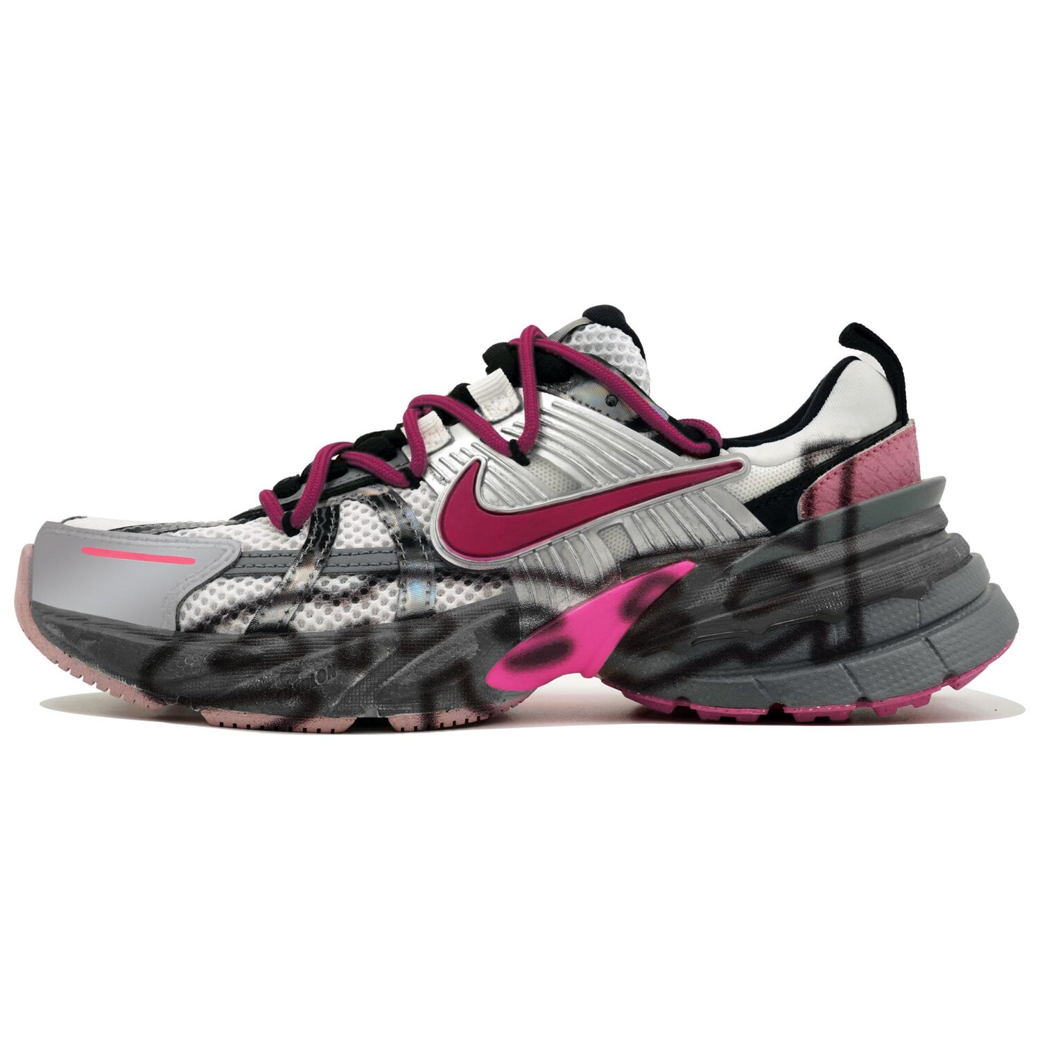 

Кроссовки Nike V2K Run для женщин, White