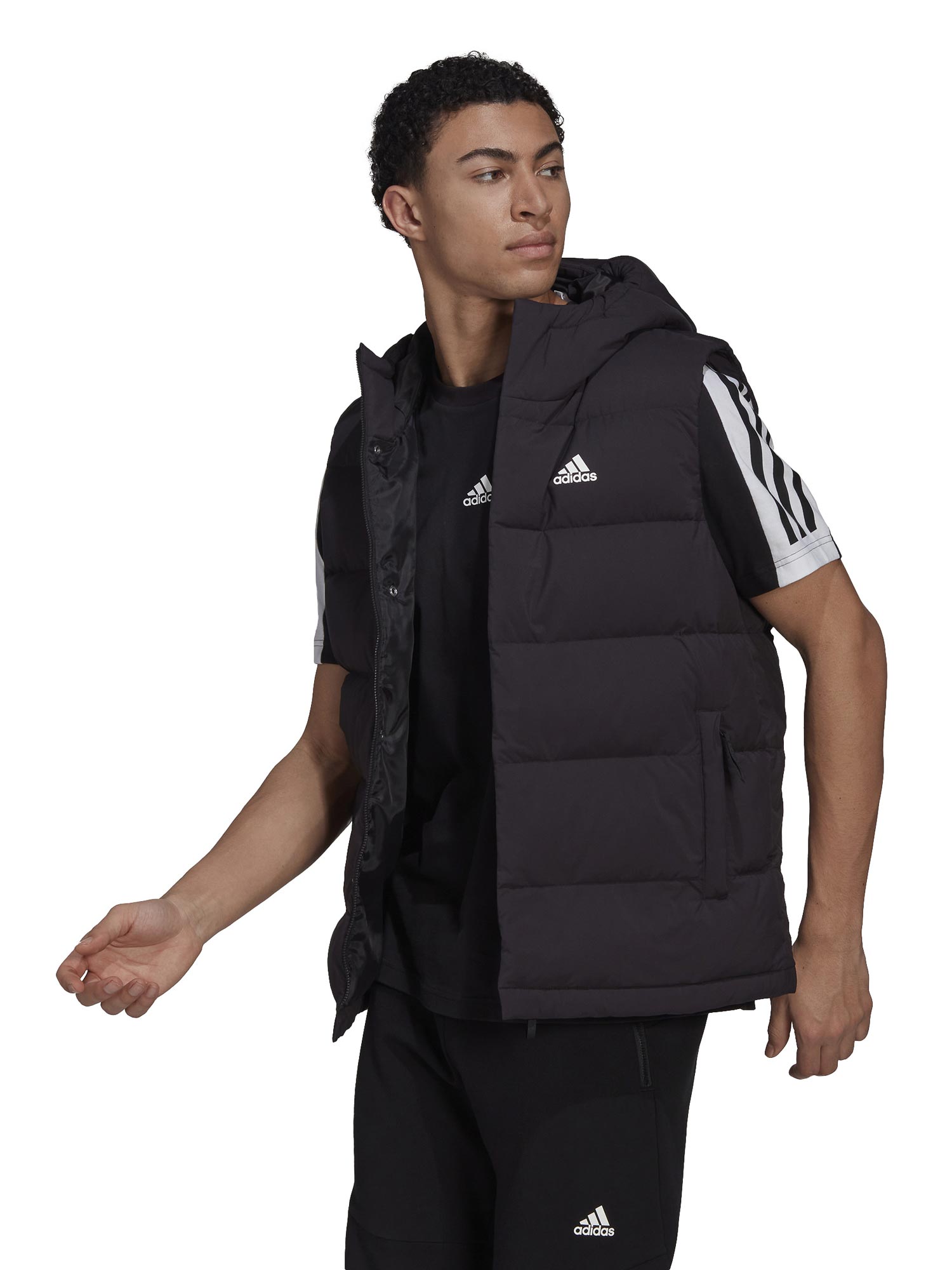 

Утепленный жилет Adidas Sportswear Helionic Hooded Down, черный