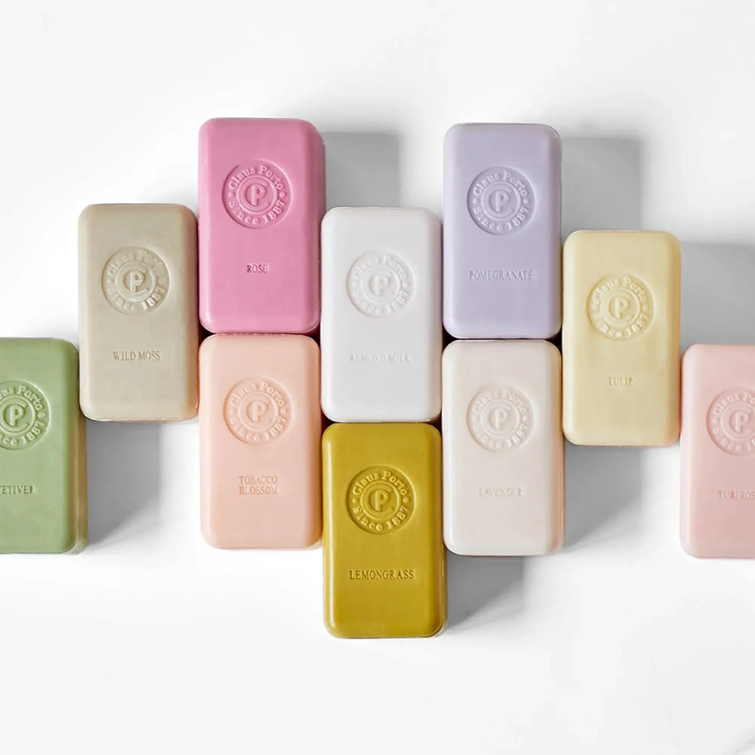Claus Porto - Smart Rosa Mini Soap | Нежное, очищающее, питательное | Ручная работа, ароматное, цветочное (50 г | 1,7 унции) 48.20 г (1 шт.), Pink — фото 3