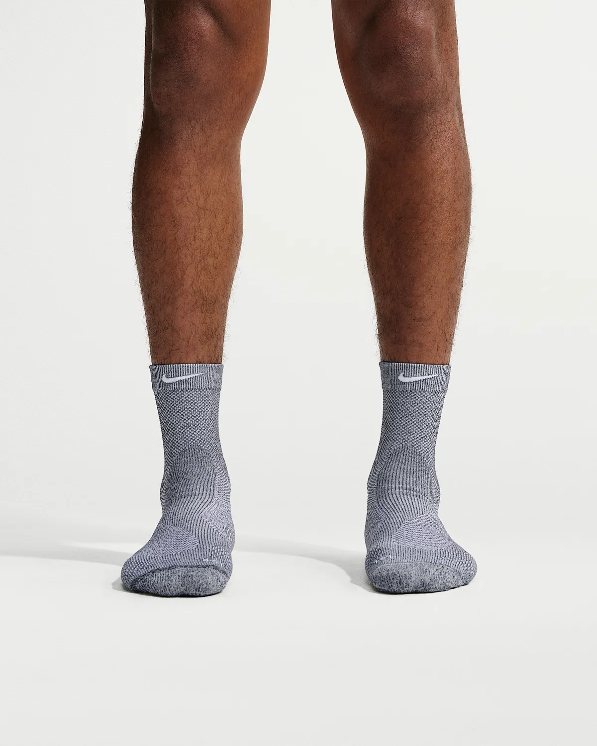 Nike Run Running Micro-Crew Socks (1 пара) Lightweight, Dark Smoke Grey/Pure Platinum/Light Smoke Grey/White — фото 2