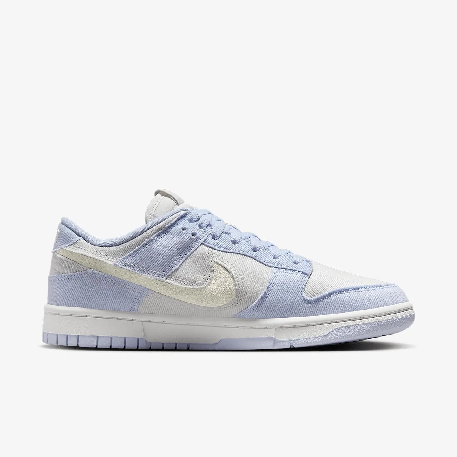 Женские кроссовки Nike Dunk Low, Ghost Summit White Platinum Tint — фото 3