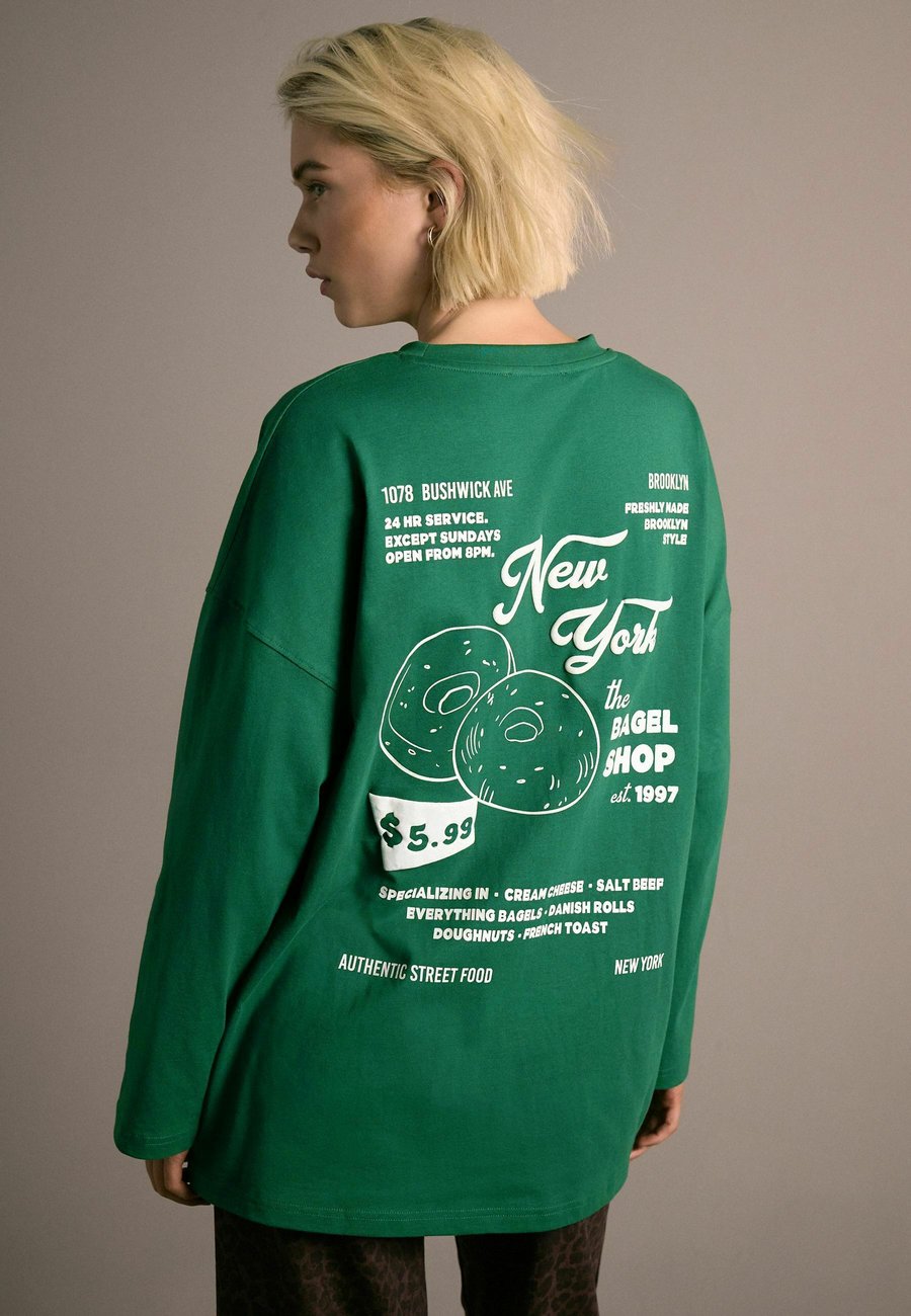 

Топ Next NEW YORK BAGEL CREW NECK LONG SLEEVE, Green