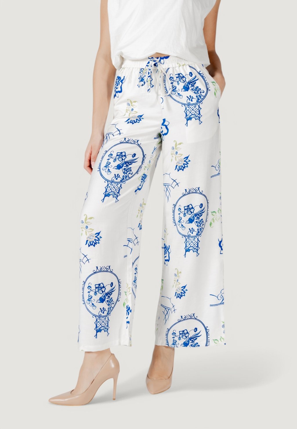 

Брюки ICHI, белый