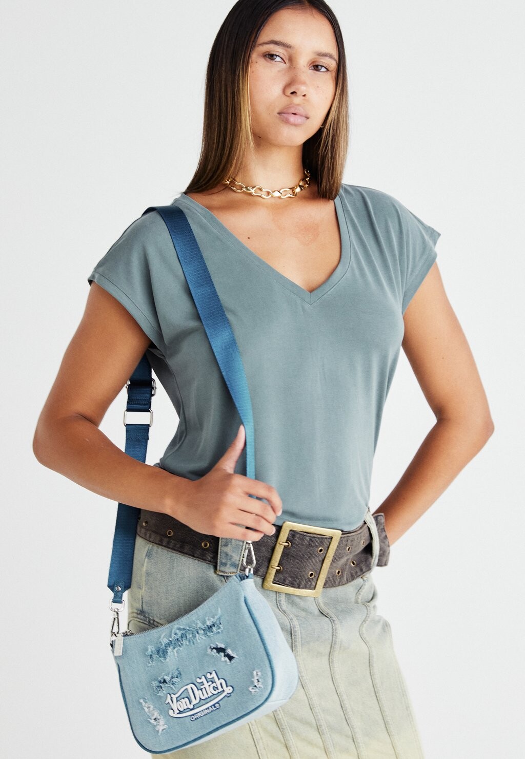 

Базовая футболка VMFILLI VNECK TEE Vero Moda, зеленый