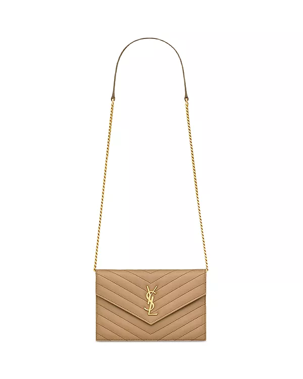 

Кошелек Cassandre на цепочке-конверте Saint Laurent, коричневый