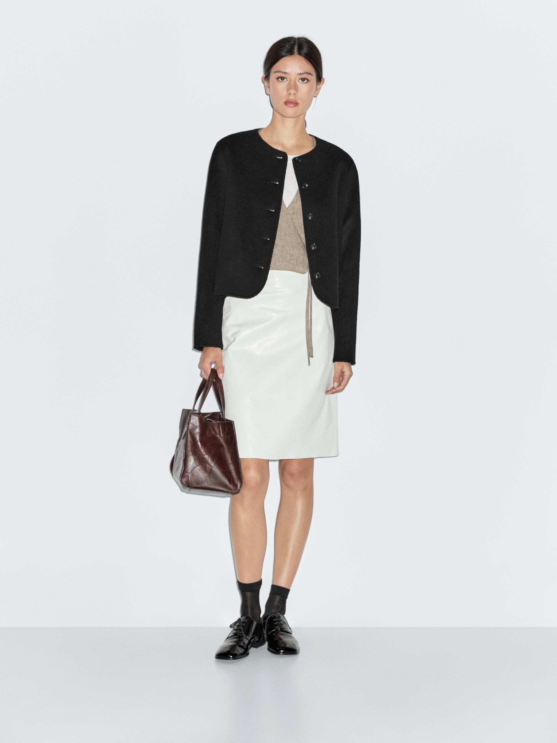 

Короткая куртка из смесовой шерсти Massimo Dutti, черный