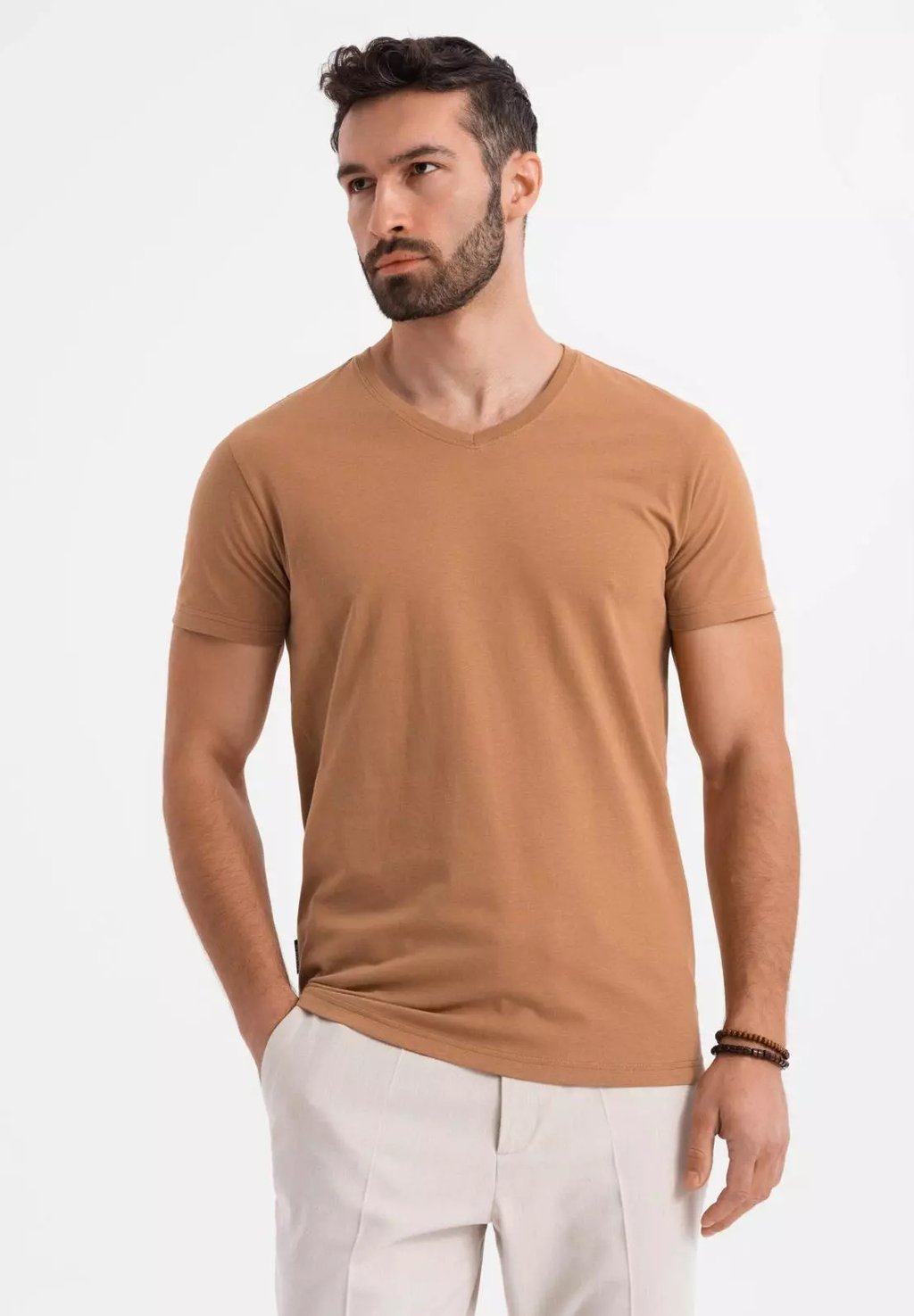 

Базовая футболка CLASSIC WITH A V-NECK Ombre, коричневый