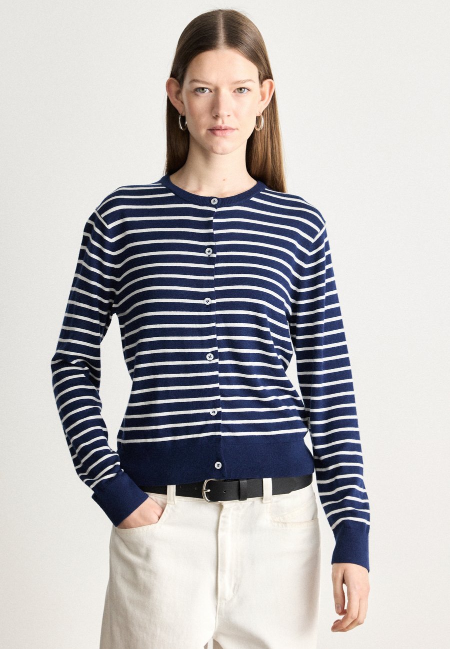 

Кардиган Mads Nørgaard CHARLOT STRIPE CARDIGAN, Parisian Night/Vanilla Ice/Dark Blue