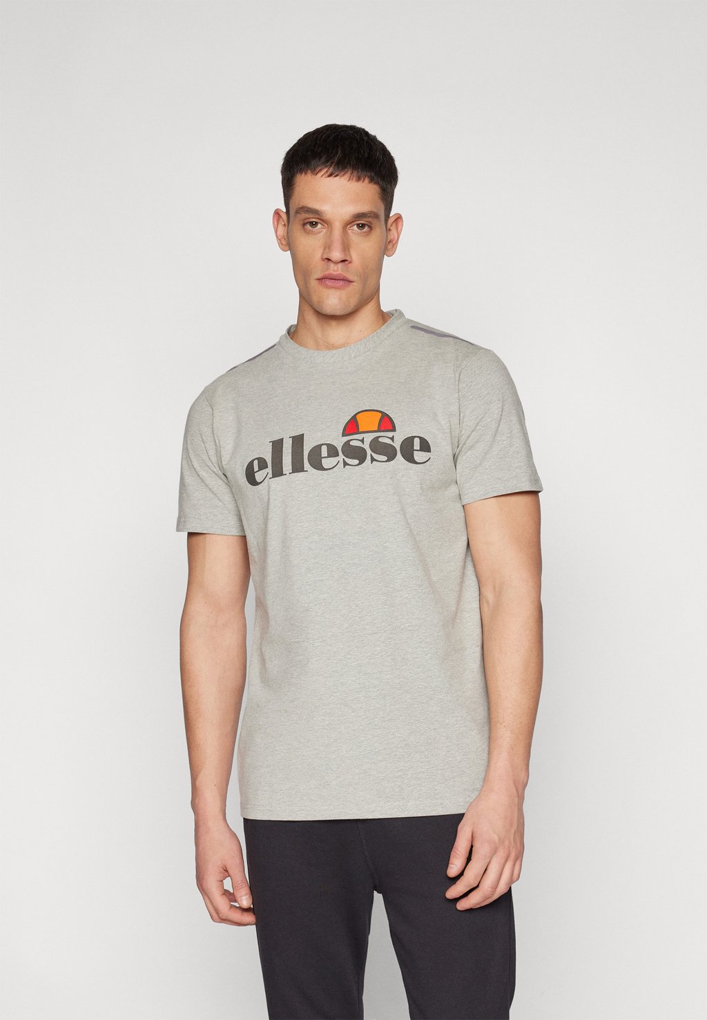 

Футболка с принтом CELLA Ellesse, серый