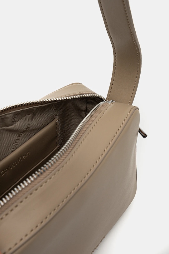 

Сумка Calvin Klein, бежевый