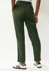 

Брюки TALL-REGULAR FIT Next, зеленый