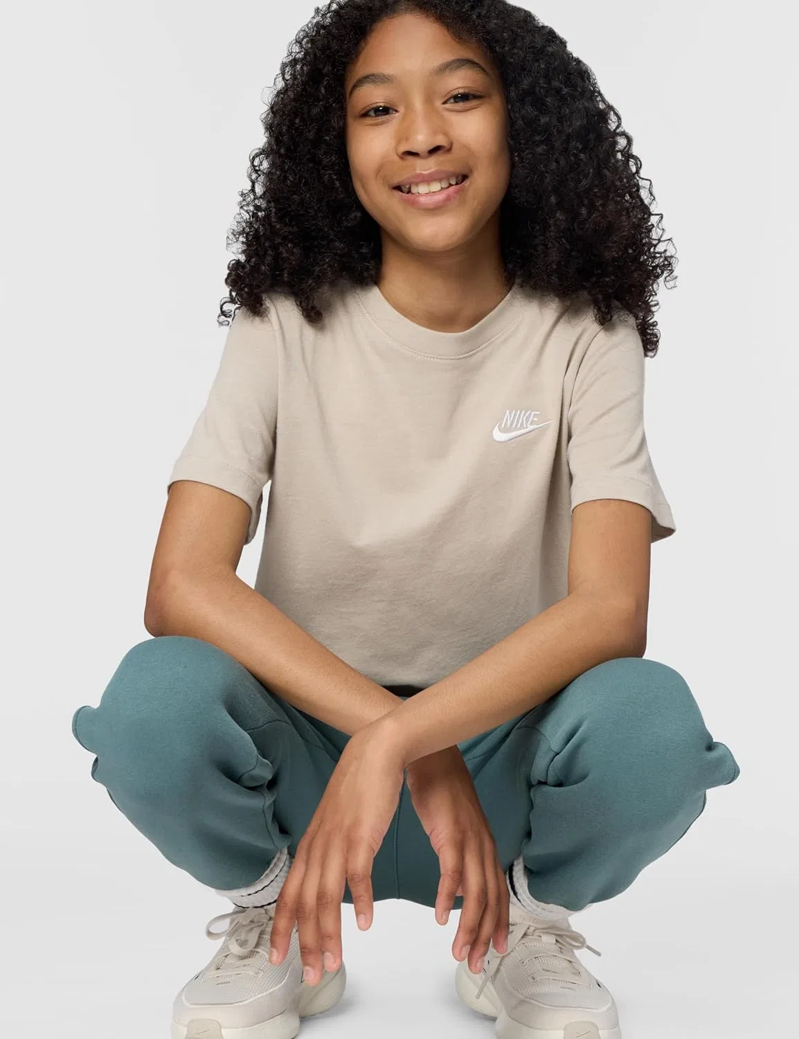 Футболка активная Nike Club, бежевый светлый — фото 2