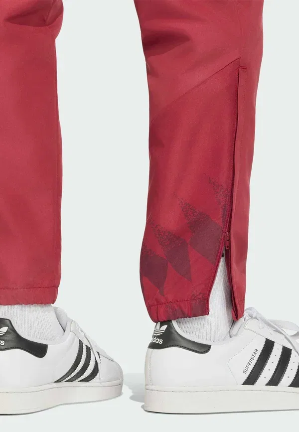 Штаны спортивные Arsenal fc stadium track pants club wear Adidas Performance, цвет бордовый — фото 4