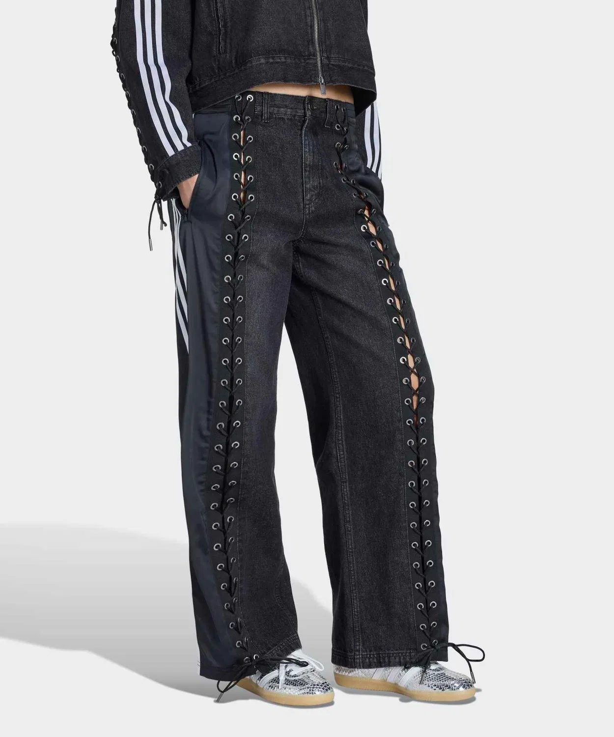 Джинсы свободного кроя adidas Originals, черные
