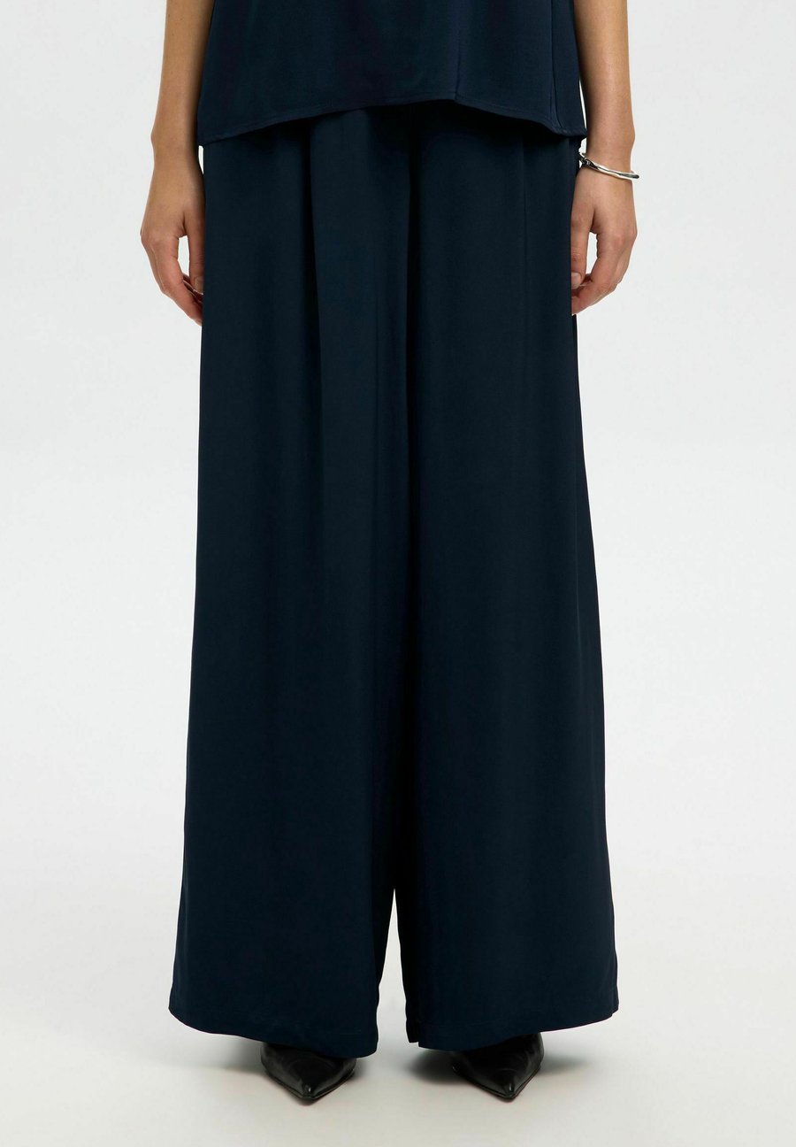 

Брюки Selected Femme SLFLEONORE WIDE, Dark Sapphire/Mottled Dark Blue