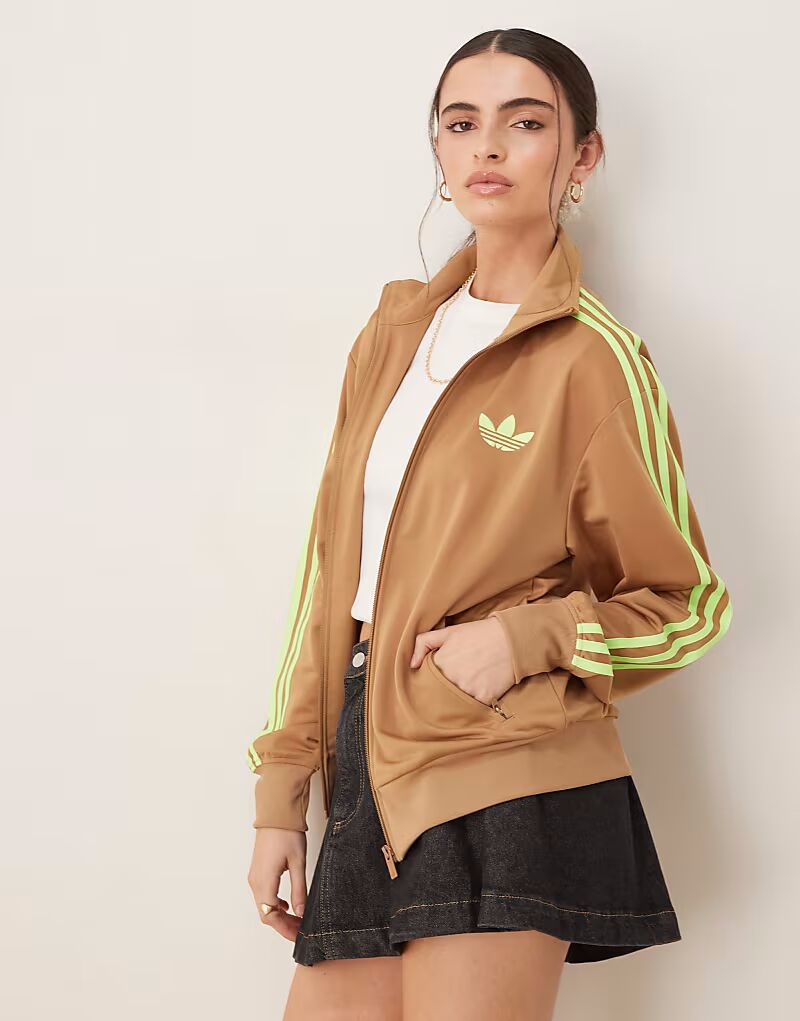 

Свободный спортивный топ Adidas Originals Firebird бежевого и лаймового цветов
