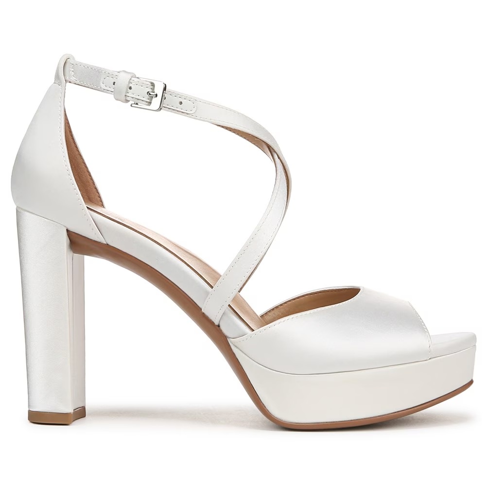 Женские босоножки Melody dress sandal Naturalizer, pearl white satin fabric — фото 2