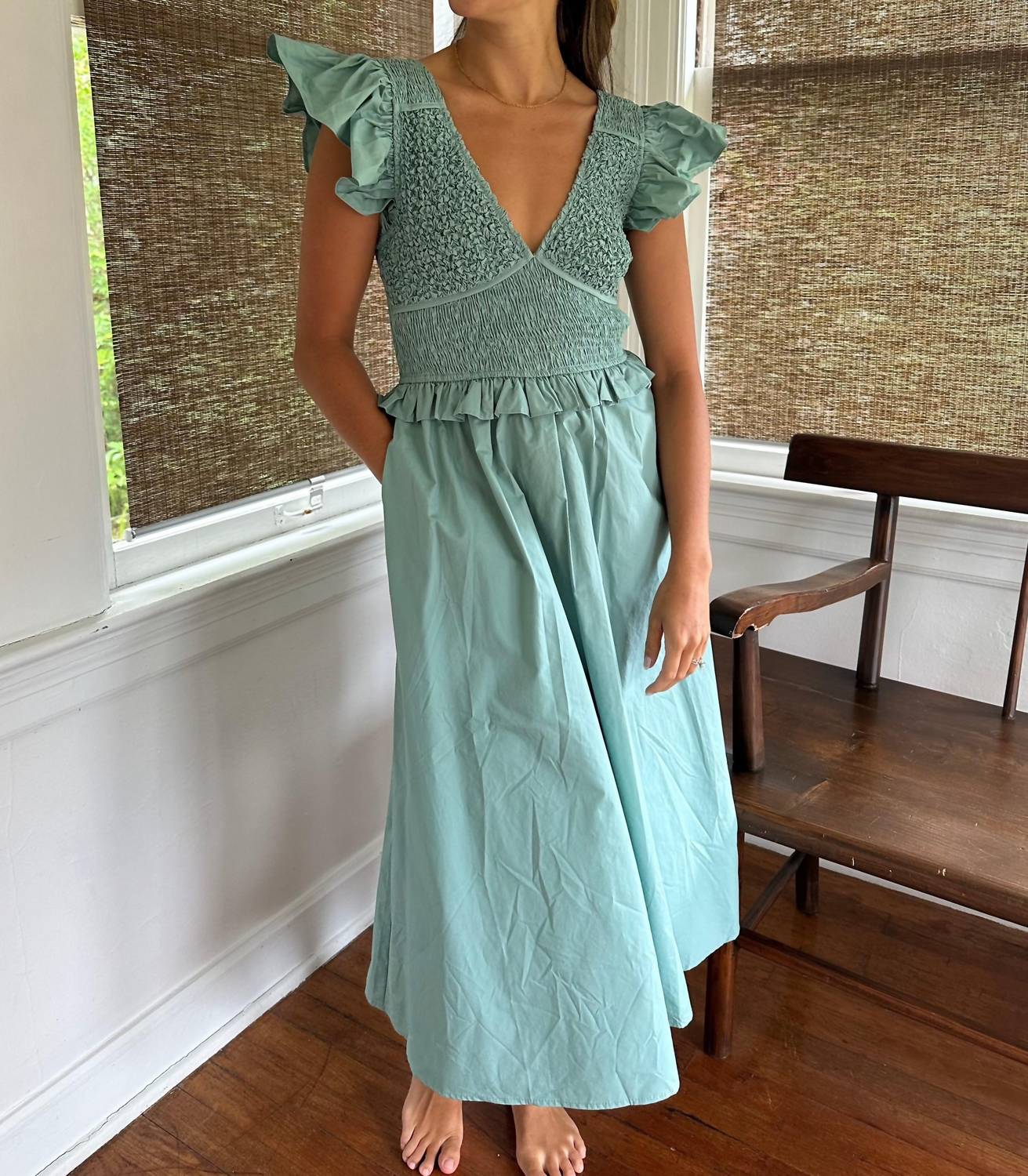 

Робин Платье миди с буфами и рукавами-крылышками в цвете шалфей Aureum, Sage