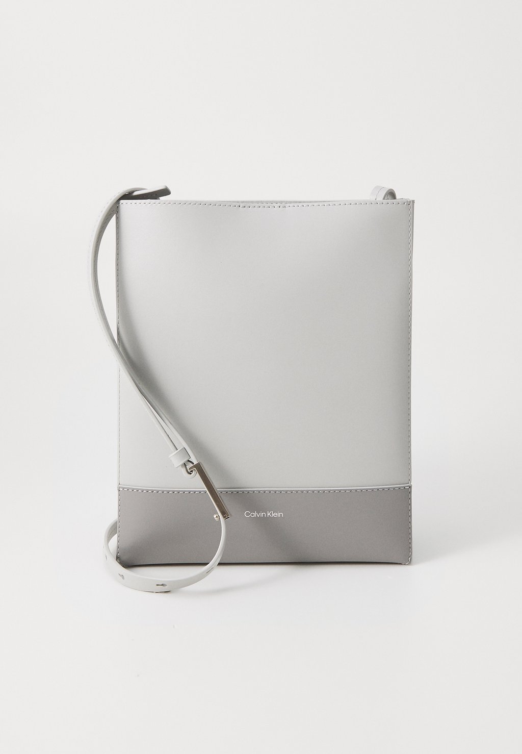 

Сумка через плечо LINE CROSSBODY Calvin Klein, серый