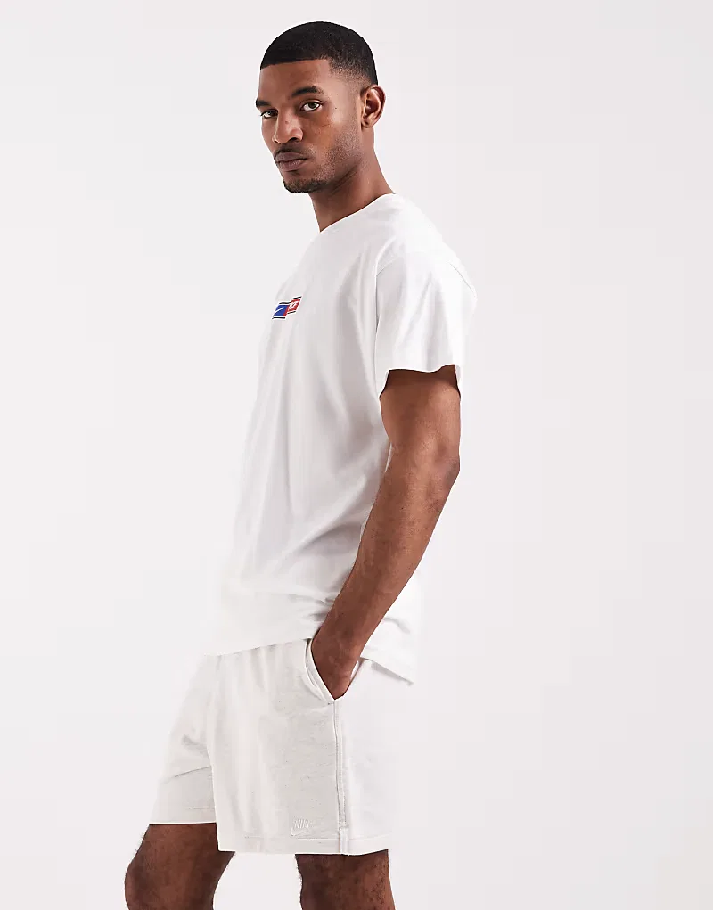 Шорты Nike Club French Terry, светло-серый — фото 3