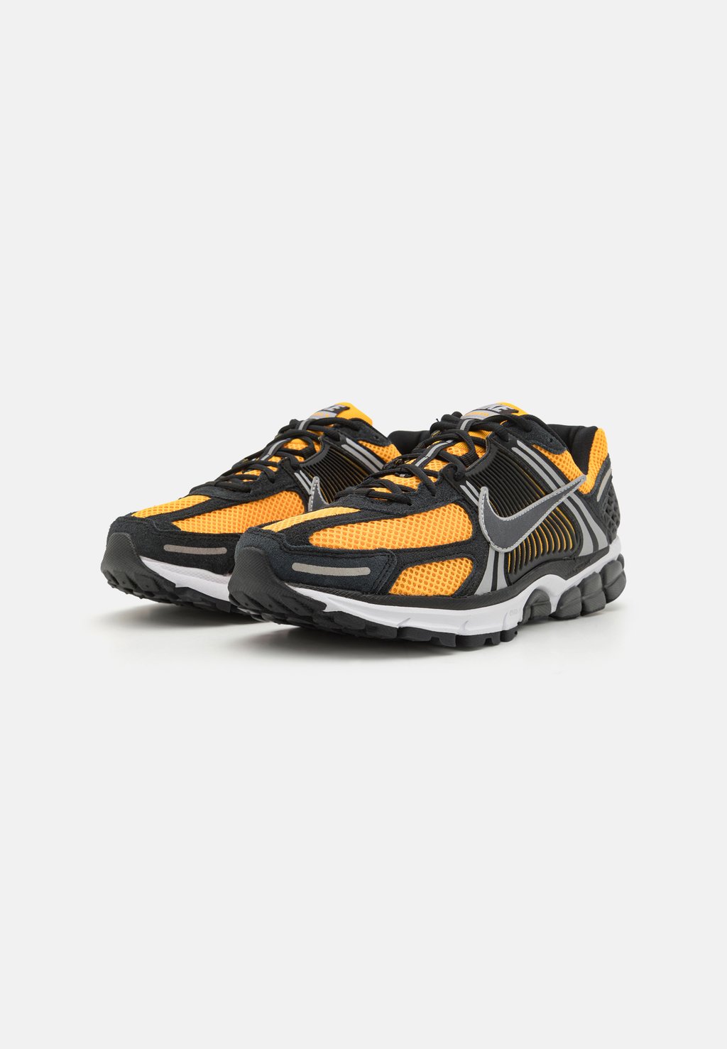 Кроссовки ZOOM VOMERO 5 FEST UNISEX Nike Sportswear, оранжевый — фото 2