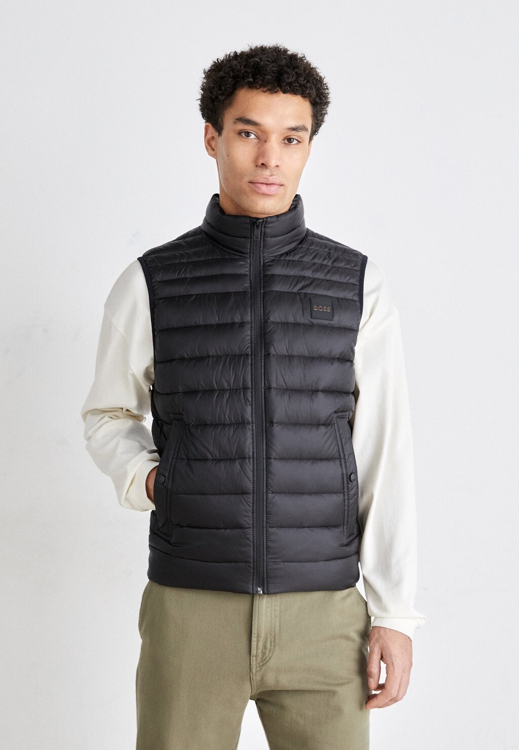 

Жилет ODENO BOSS, цвет black