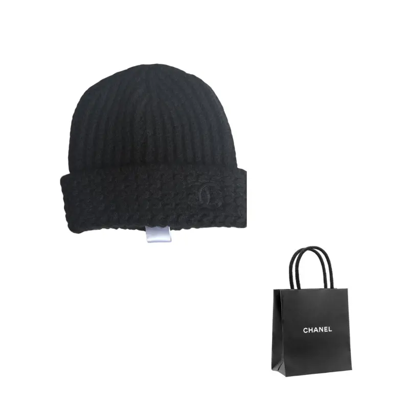 

Женская шапка-бини CHANEL, черный